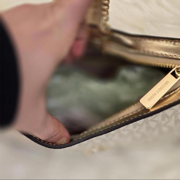 Lyra Small Pochette - Picture 5 of 5